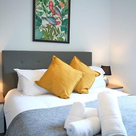 Fabulous 1 Bedroom Apartment In Central Preston เพรสตัน ภายนอก รูปภาพ