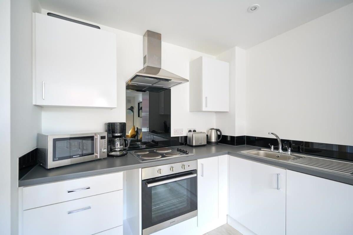Fabulous 1 Bedroom Apartment In Central Preston เพรสตัน ภายนอก รูปภาพ